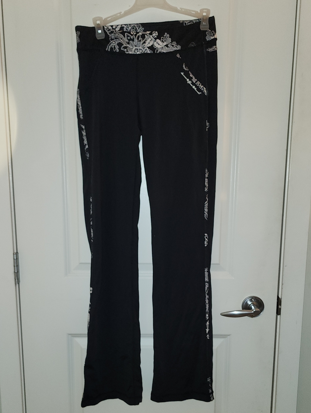 Black Printed Waist Yoga Pants